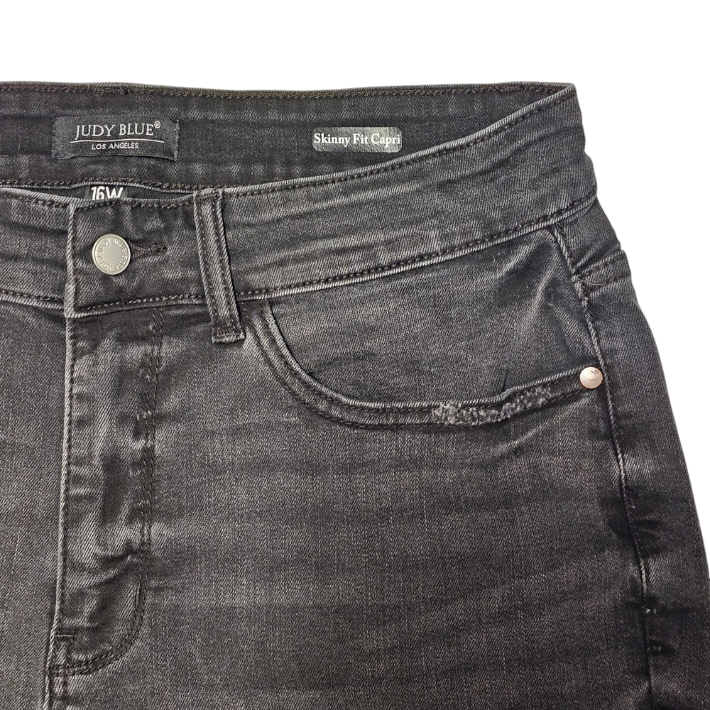 Judy Blue Jeans Emma High Rise Skinny Fit Capris 16W Destroyed Black - Picture 5 of 14